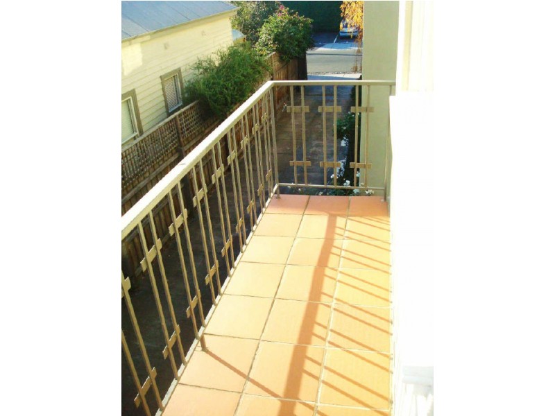 8/15 Hutton Street, Thornbury VIC 3071