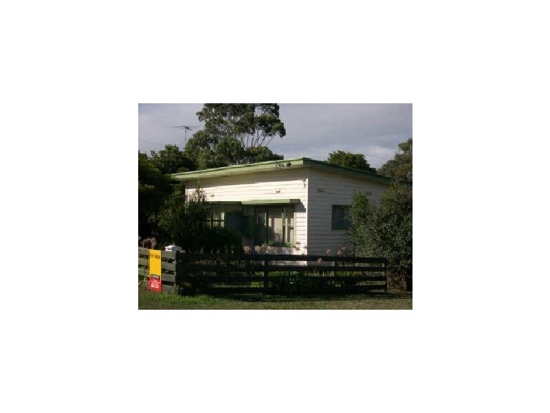 42 Fischer Street, Torquay VIC 3228