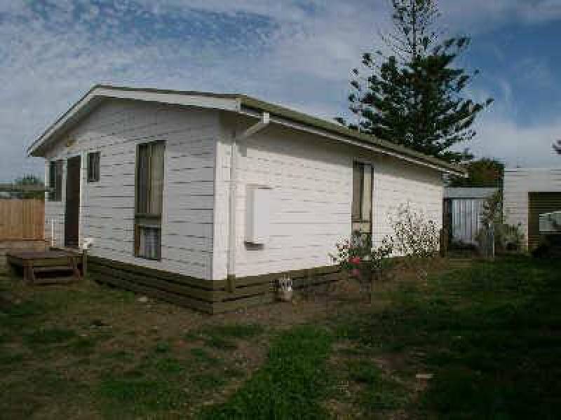 Rear Unit/5 Short Street, Torquay VIC 3228