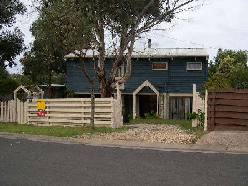 17 Deal Avenue, Jan Juc VIC 3228