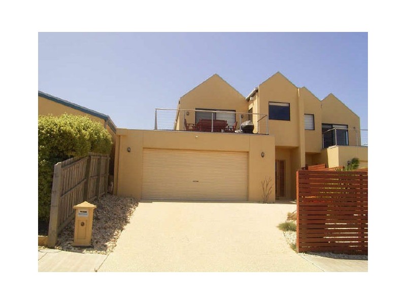 19 Pomora Avenue, Torquay VIC 3228
