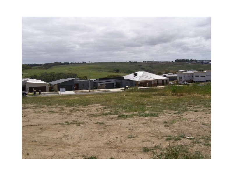 75 Ocean Views Crescent, Torquay VIC 3228