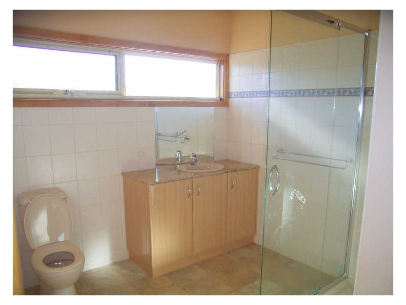 1/17 The Esplanade, Torquay VIC 3228