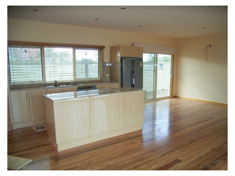 2/17 The Esplanade, Torquay VIC 3228