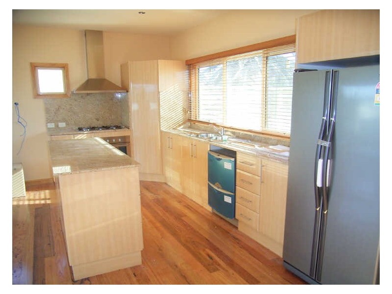 2/17 The Esplanade, Torquay VIC 3228