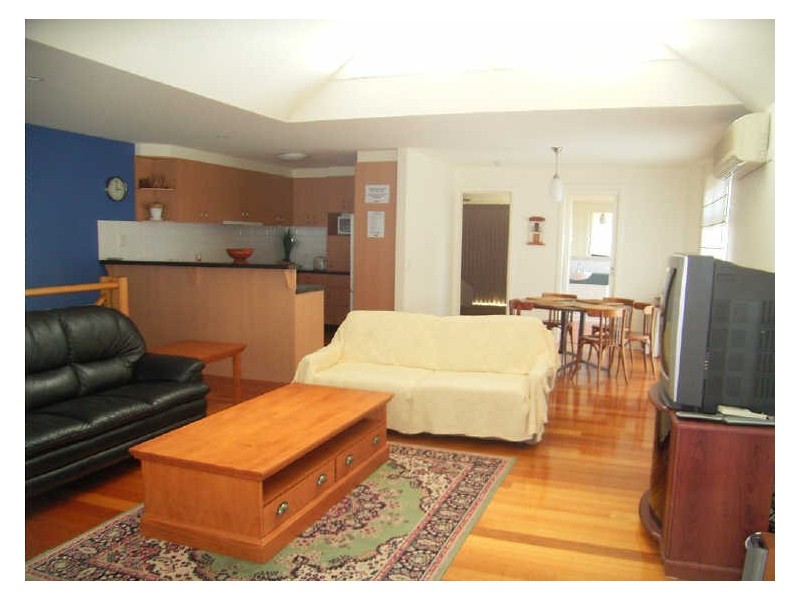 19 A Pomora Avenue, Torquay VIC 3228