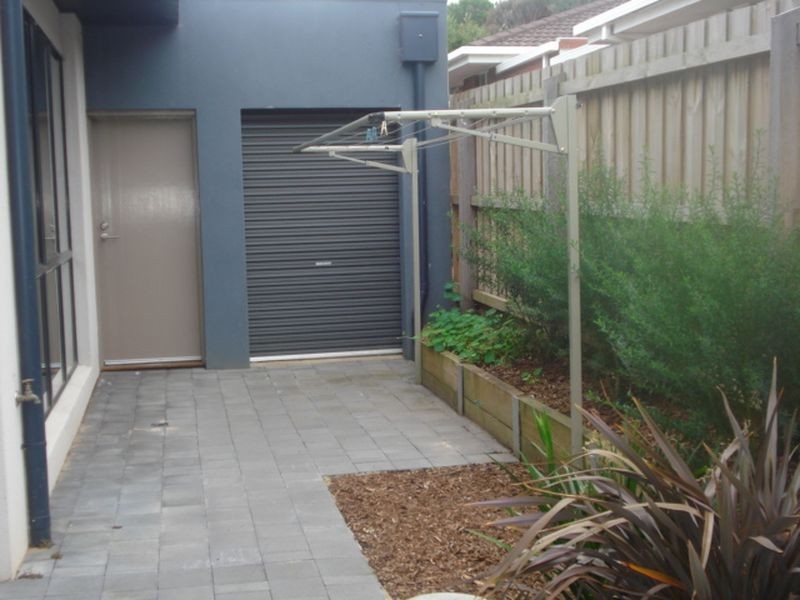 2/16 Hoylake Avenue, Jan Juc VIC 3228