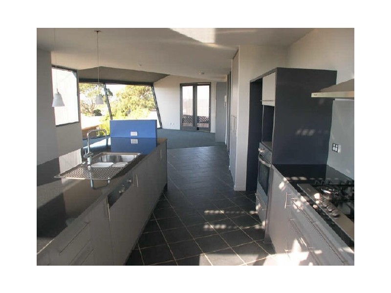 1/59 Beach Road, Torquay VIC 3228