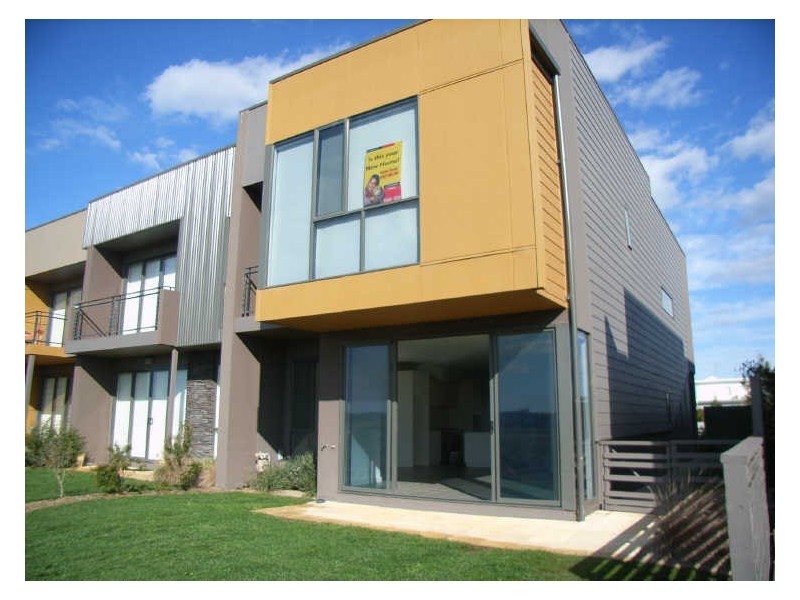 8 Driftwood Place, Torquay VIC 3228