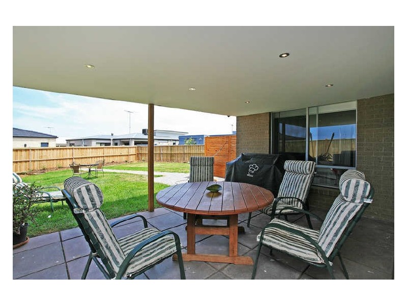17 Centreside Drive, Torquay VIC 3228