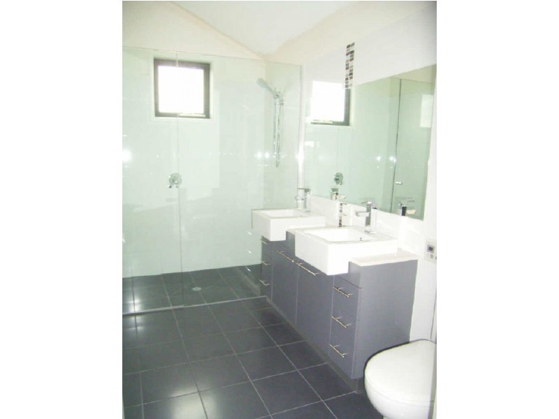 24 Links Drive, Torquay VIC 3228