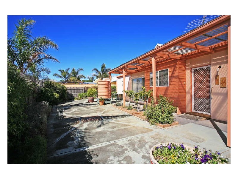 1/2 Golden Beach Way, Torquay VIC 3228