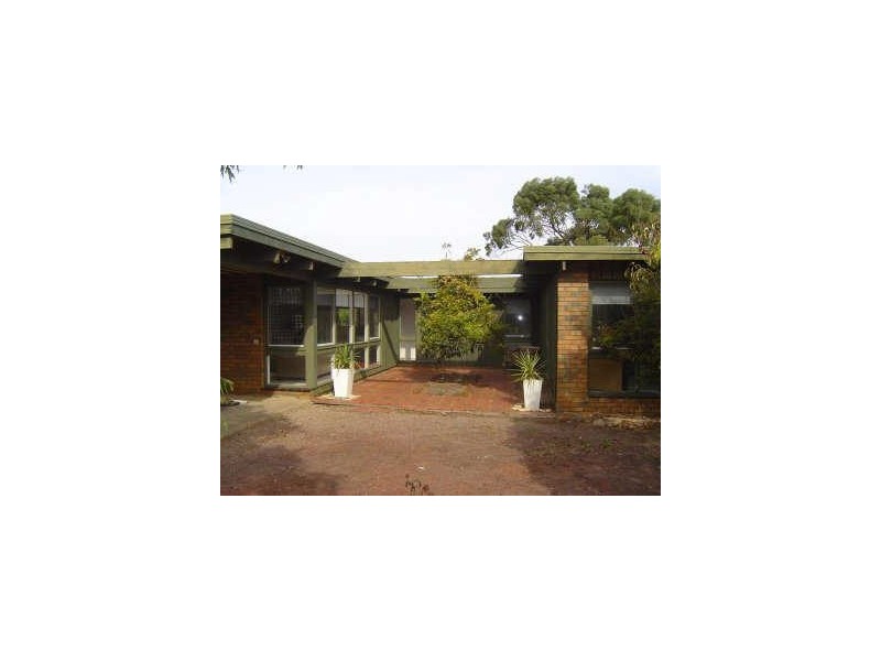 33 Sarabande Crescent, Torquay VIC 3228