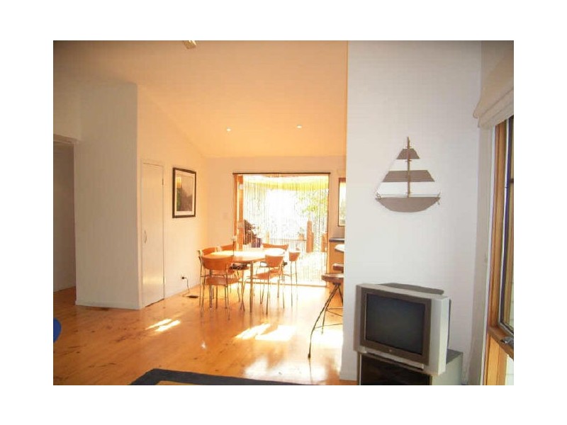 38 Central Avenue, Torquay VIC 3228