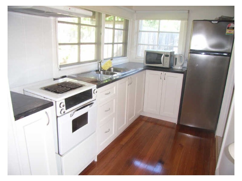 33 Alleyne Avenue, Torquay VIC 3228