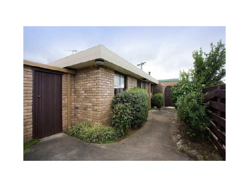 4/13-15 Pride Street, Torquay VIC 3228