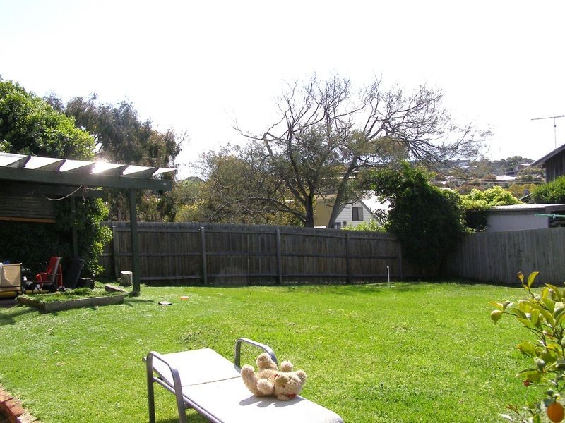 10 Troon Avenue, Jan Juc VIC 3228