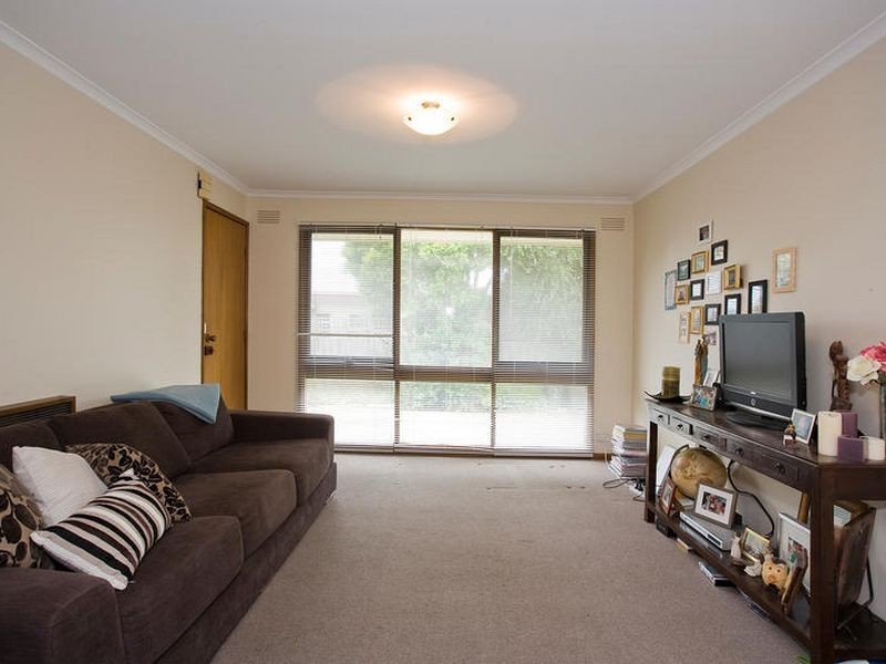 2/33 Bristol     Road, Torquay VIC 3228