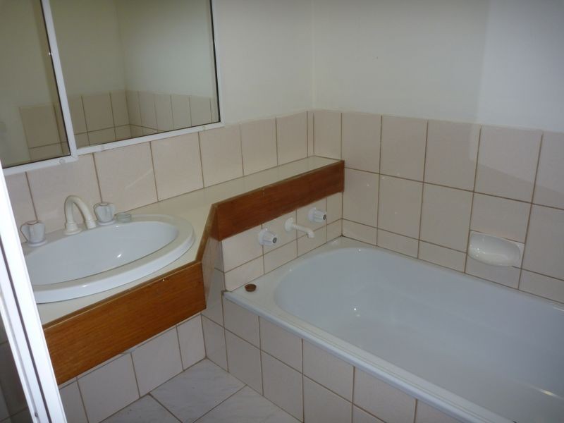 2/11 Prestwick Avenue, Jan Juc VIC 3228