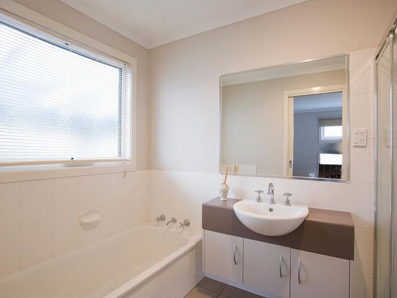 60 Alleyne Avenue, Torquay VIC 3228