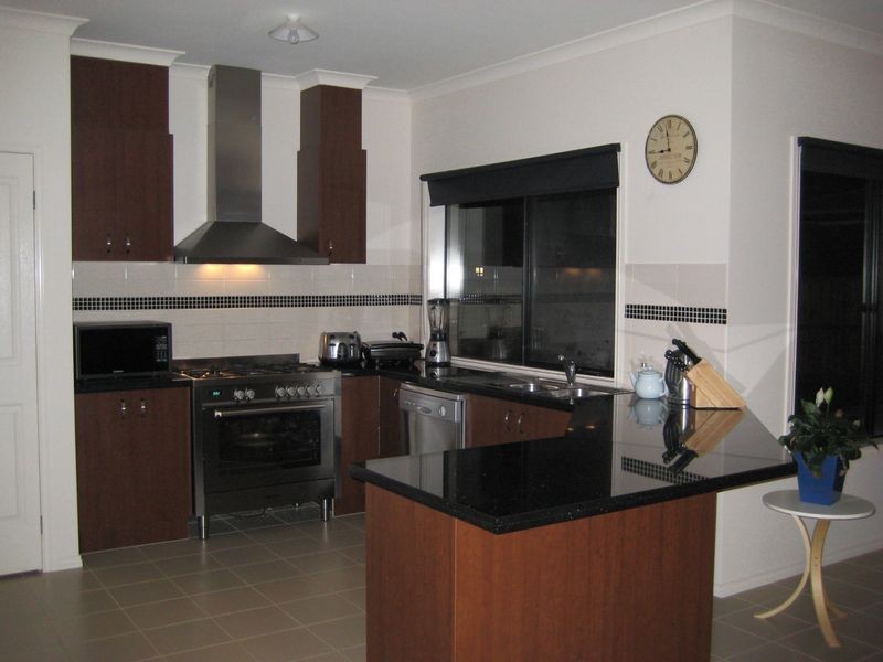 6 Longshore Street, Torquay VIC 3228