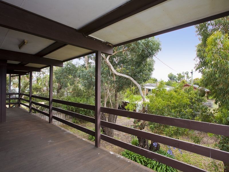 9 New Street, Torquay VIC 3228
