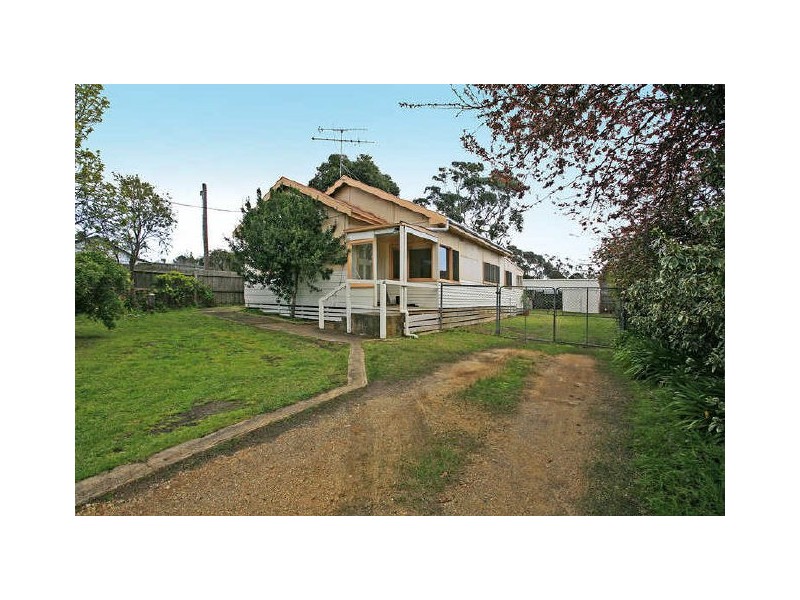 28 Beach Road, Torquay VIC 3228