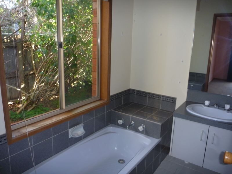 1 Scammell Crescent, Torquay VIC 3228