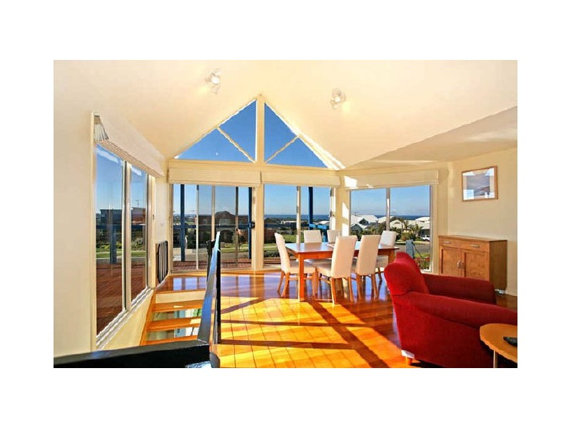 29 Ocean View Crescent, Torquay VIC 3228