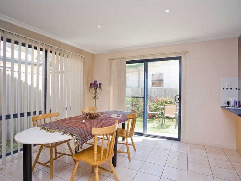 2/70 Geelong Road, Torquay VIC 3228
