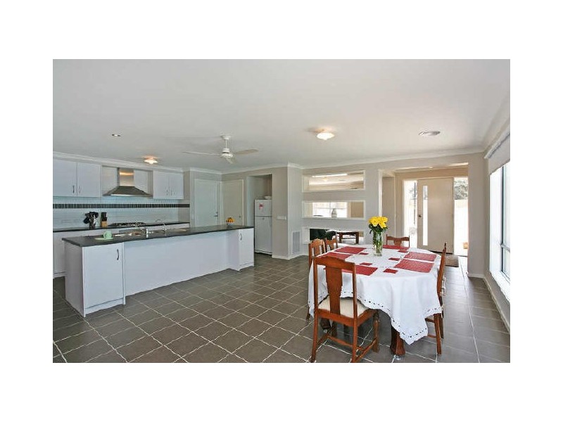 17 Centreside Drive, Torquay VIC 3228