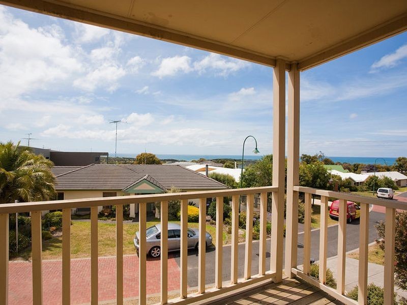 5 The Mews, Torquay VIC 3228