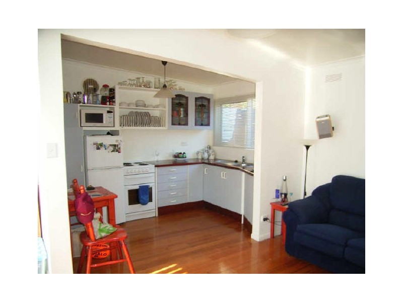 3/8 Alexandra Ave, Jan Juc VIC 3228