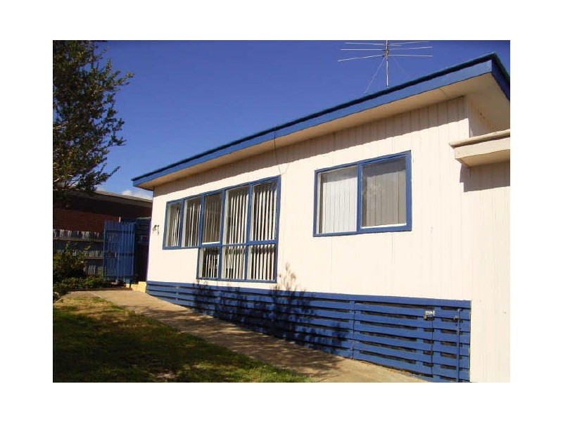 3/8 Alexandra Ave, Jan Juc VIC 3228