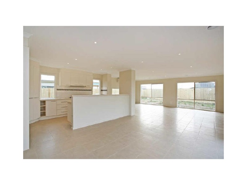 2 St Annes Drive, Torquay VIC 3228