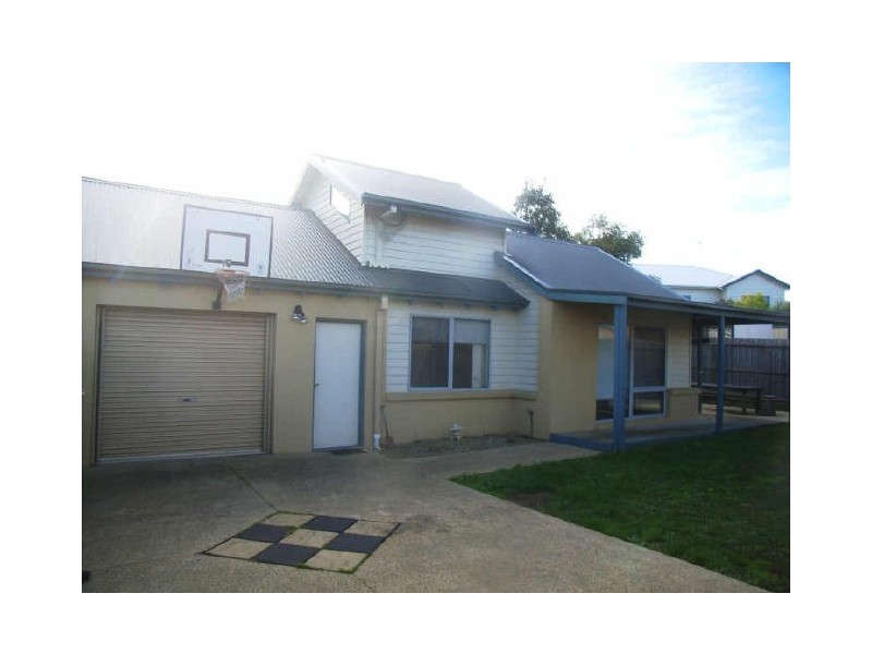 8 Bulli Court, Torquay VIC 3228