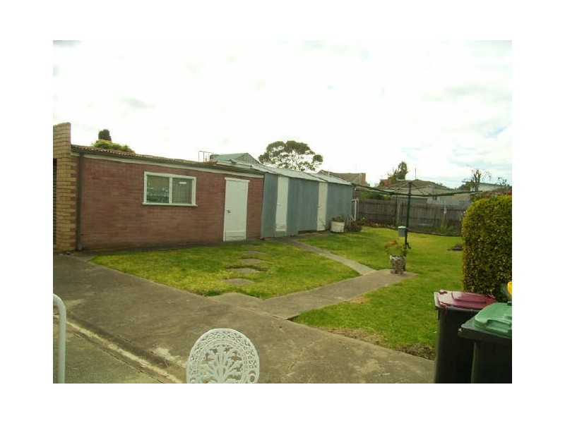 14 Torquay Road, Belmont VIC 3216