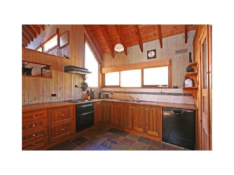 4 Troon Avenue, Jan Juc VIC 3228