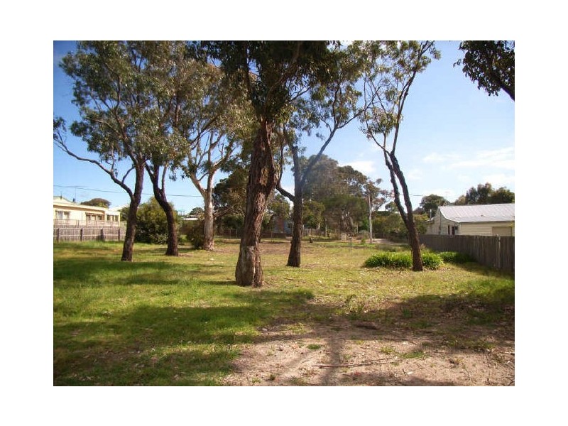 19 Central Avenue, Torquay VIC 3228