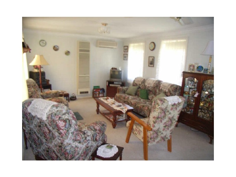 2/12 Meadowvale Drive, Grovedale VIC 3216