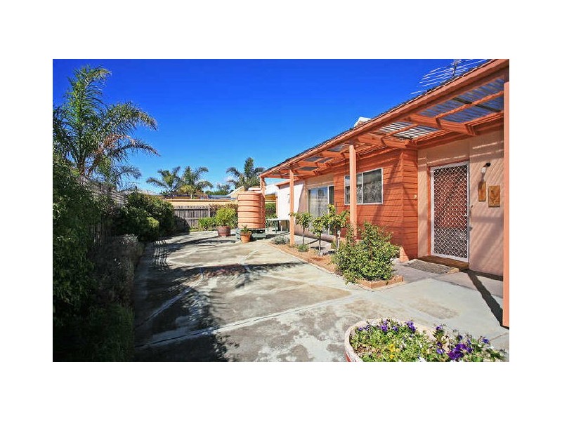 1/2 Golden Beach Way, Torquay VIC 3228