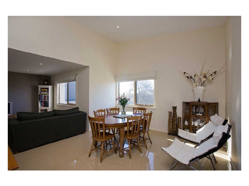 37 A Beach Road, Torquay VIC 3228