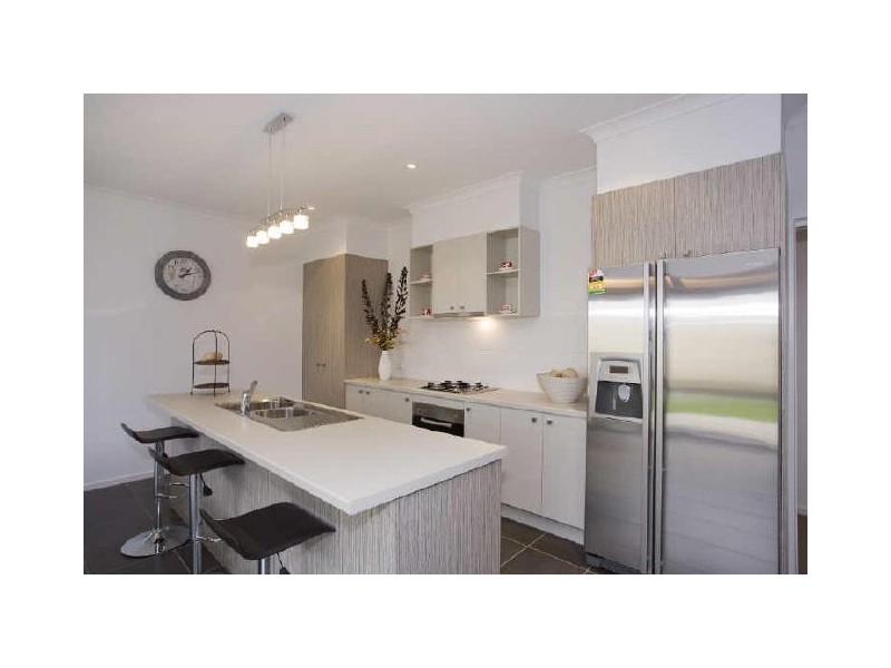 27 Longshore Street, Torquay VIC 3228