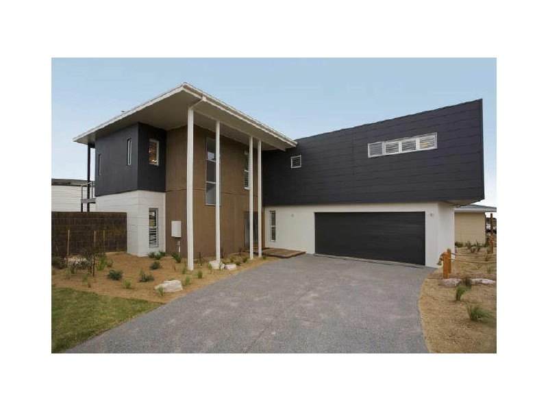 25 Longshore Street, Torquay VIC 3228