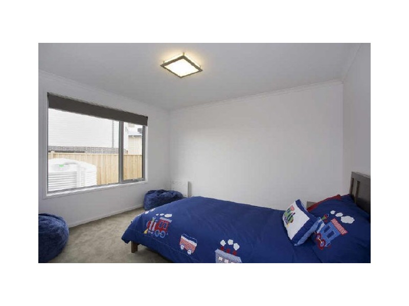 25 Longshore Street, Torquay VIC 3228