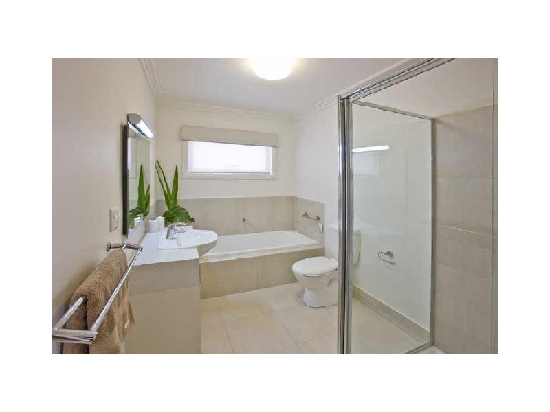 1/1 Boston Road, Torquay VIC 3228