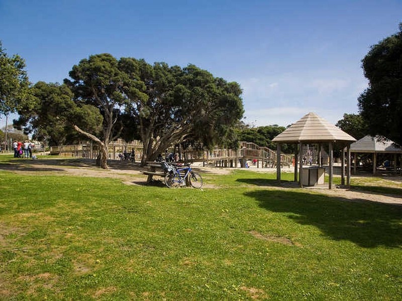3 Zeally Bay Road, Torquay VIC 3228