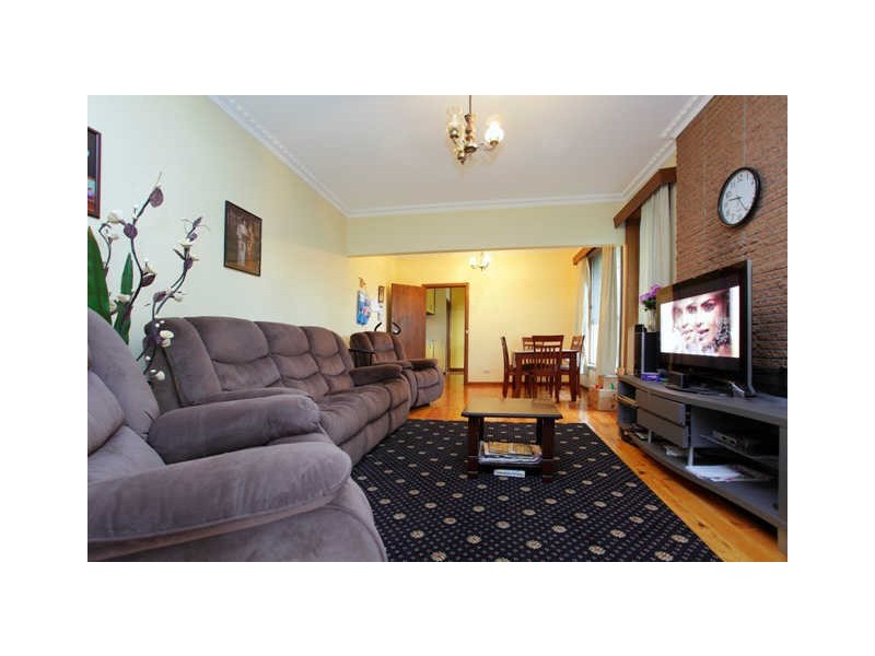 18 & 18A South Valley Road, Highton VIC 3216