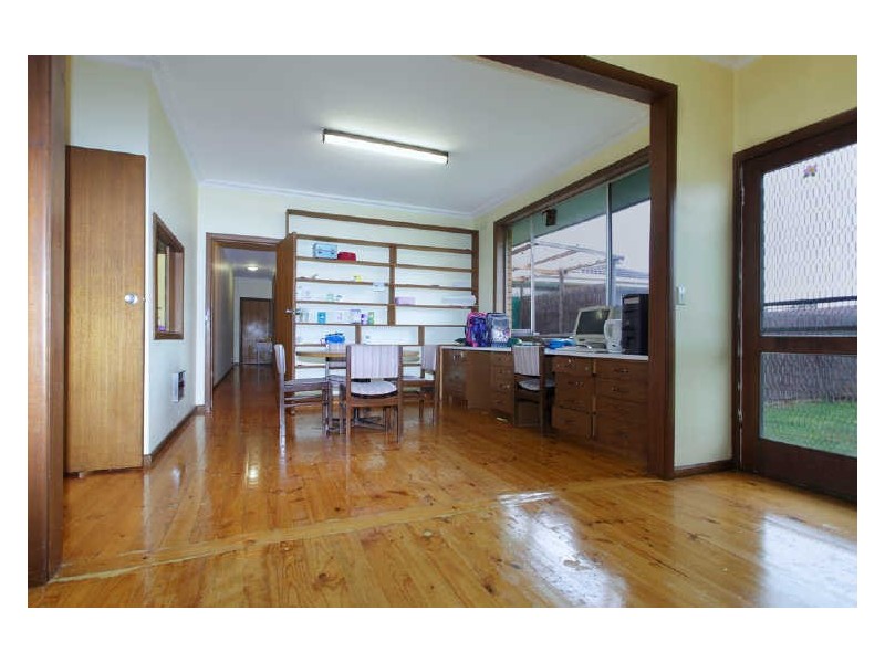 18 & 18A South Valley Road, Highton VIC 3216