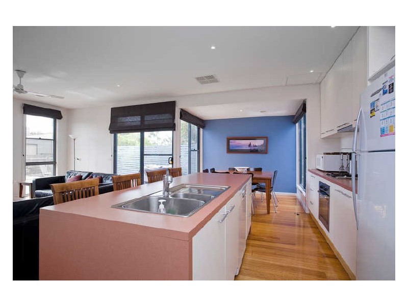3/15 Park Lane, Torquay VIC 3228
